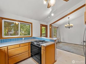 510 223rd Street SW, Bothell WA 98021