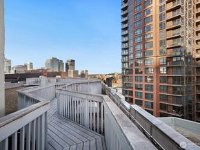 1400 Hubbell Place 1304, Seattle WA 98101