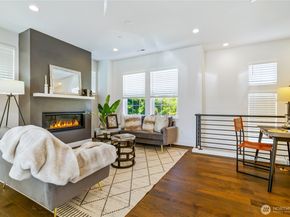 14131 266th Avenue NE 101, Duvall WA 98019