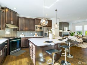 14131 266th Avenue NE 101, Duvall WA 98019