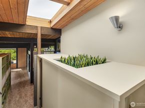 14827 SE 55th Street, Bellevue WA 98006