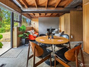 14827 SE 55th Street, Bellevue WA 98006