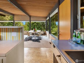 14827 SE 55th Street, Bellevue WA 98006