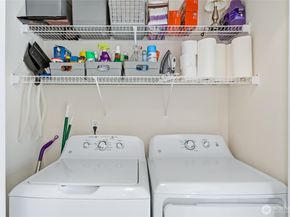 23924 NE 115th Lane 304, Redmond WA 98053