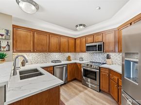 23924 NE 115th Lane 304, Redmond WA 98053