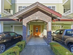 23924 NE 115th Lane 304, Redmond WA 98053