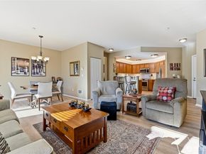 23924 NE 115th Lane 304, Redmond WA 98053