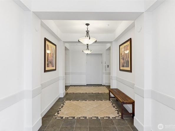 23924 NE 115th Lane 304, Redmond WA 98053