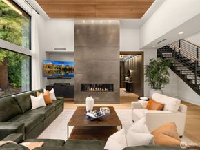 1215 96th Avenue SE, Bellevue WA 98004