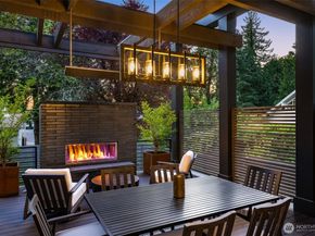 1215 96th Avenue SE, Bellevue WA 98004