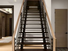 1215 96th Avenue SE, Bellevue WA 98004