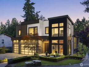 1215 96th Avenue SE, Bellevue WA 98004