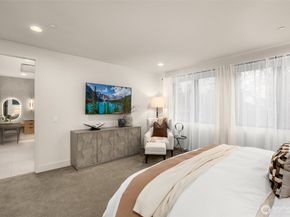 1215 96th Avenue SE, Bellevue WA 98004