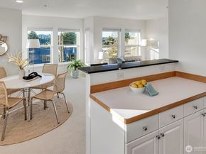 2101 N 55th Street 201, Seattle WA 98103