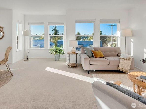 2101 N 55th Street 201, Seattle WA 98103