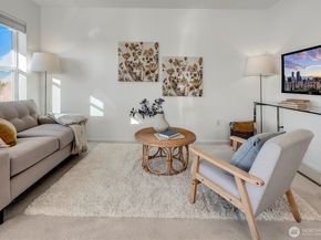 2101 N 55th Street 201, Seattle WA 98103