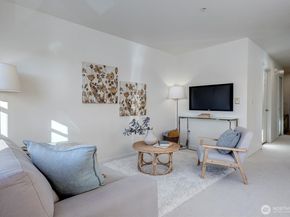 2101 N 55th Street 201, Seattle WA 98103