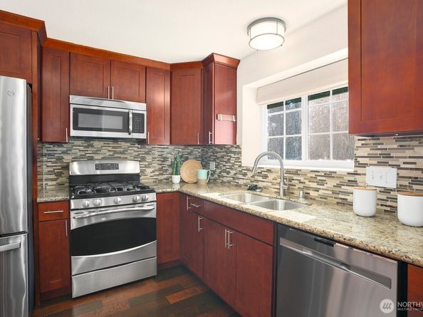 4702 233rd Street SW, Mountlake Terrace WA 98043