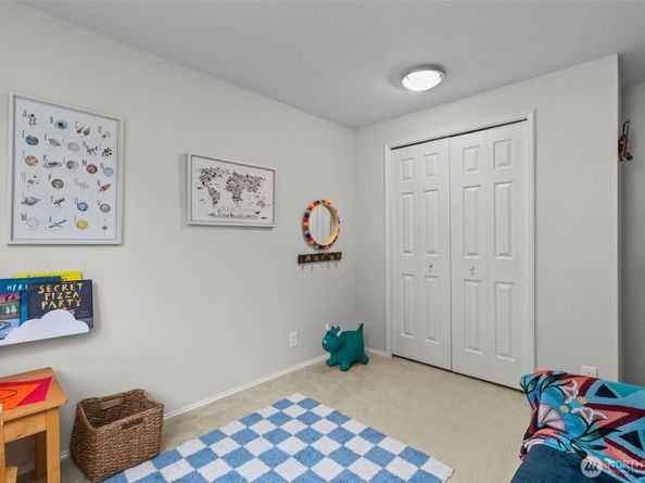 4222 Beach Drive SW 303, Seattle WA 98116