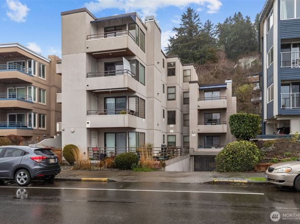 4222 Beach Drive SW 303, Seattle WA 98116