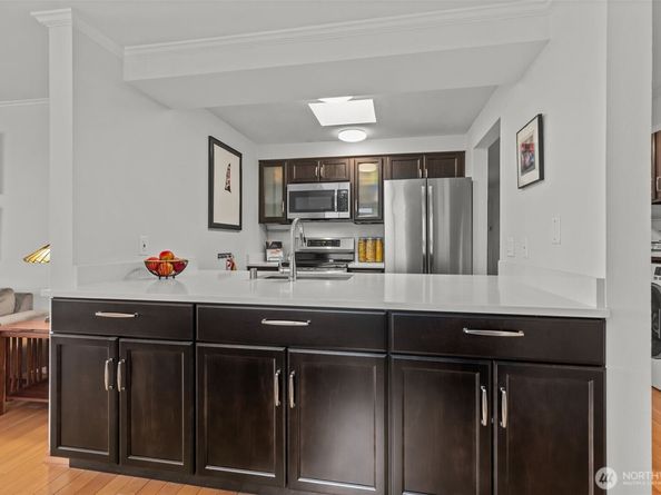 4222 Beach Drive SW 303, Seattle WA 98116