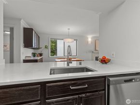 4222 Beach Drive SW 303, Seattle WA 98116