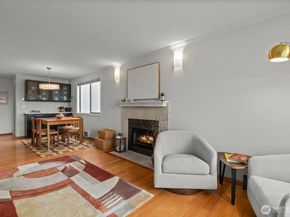 4222 Beach Drive SW 303, Seattle WA 98116