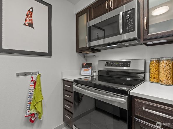 4222 Beach Drive SW 303, Seattle WA 98116