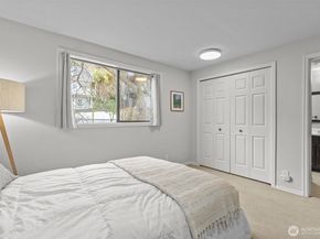 4222 Beach Drive SW 303, Seattle WA 98116