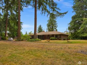 22221 45th Avenue SE, Bothell WA 98021