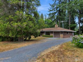 22221 45th Avenue SE, Bothell WA 98021