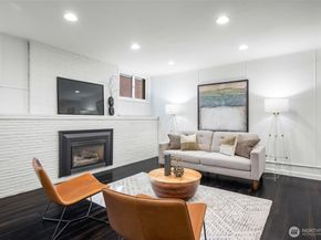 3232 43rd Avenue W, Seattle WA 98199