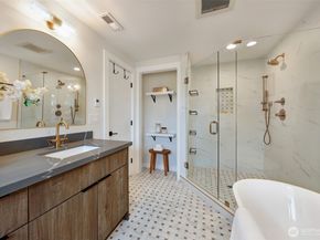 4415 48th Avenue S, Seattle WA 98118