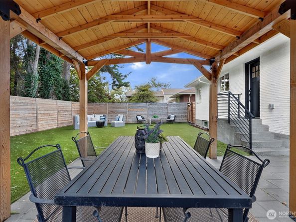 4415 48th Avenue S, Seattle WA 98118