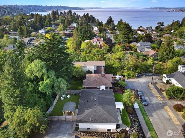 4415 48th Avenue S, Seattle WA 98118