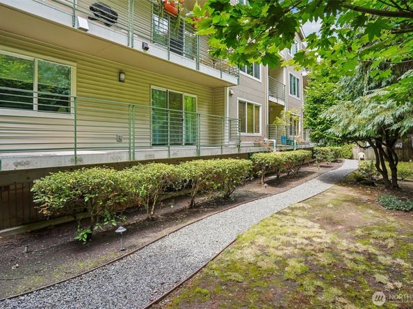 12034 15th Avenue NE 204, Seattle WA 98125
