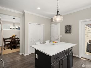 6522 W Crest View Loop SE, Snoqualmie WA 98065