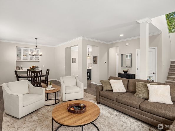 6522 W Crest View Loop SE, Snoqualmie WA 98065
