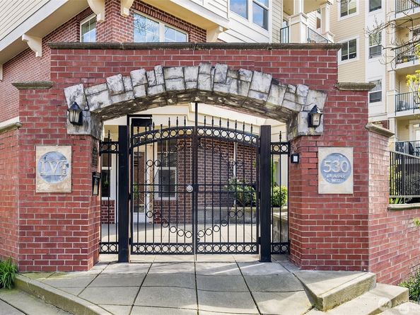530 4th Avenue W 206, Seattle WA 98119