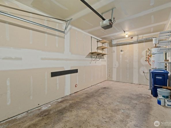 573 241st Lane SE 4, Sammamish WA 98074