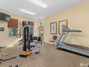 573 241st Lane SE 4, Sammamish WA 98074