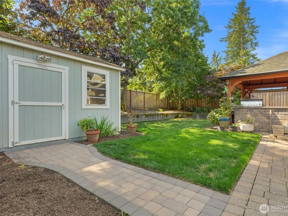 15931 SE 1st Street, Bellevue WA 98008
