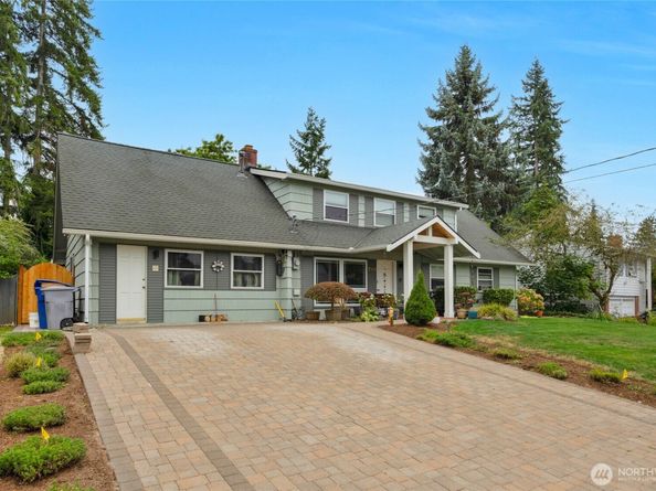 15931 SE 1st Street, Bellevue WA 98008