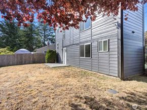 14011 Roosevelt Way N, Seattle WA 98133
