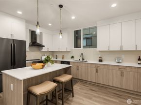 2017 W Bertona Street, Seattle WA 98199