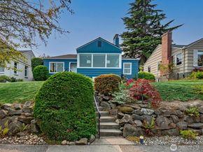 1943 34th Avenue W, Seattle WA 98199