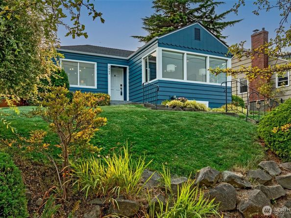 1943 34th Avenue W, Seattle WA 98199