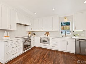 1943 34th Avenue W, Seattle WA 98199