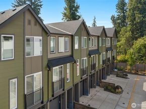18521 1st Avenue NE B, Shoreline WA 98155