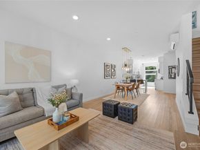 18521 1st Avenue NE B, Shoreline WA 98155